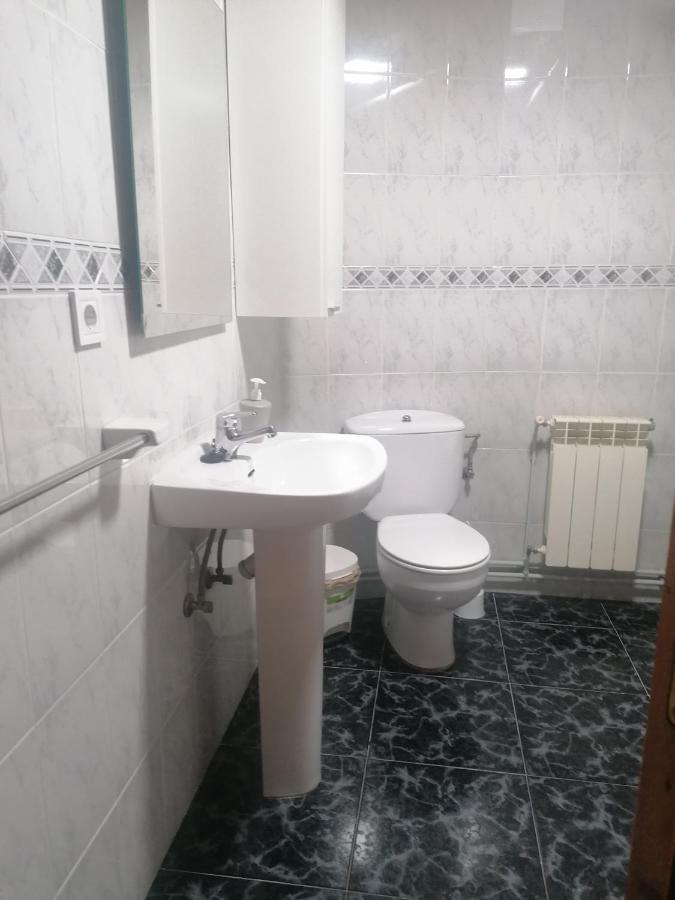 Casa Rural Apartamentos Angel Inguanzo Arenas De Cabrales Eksteriør billede